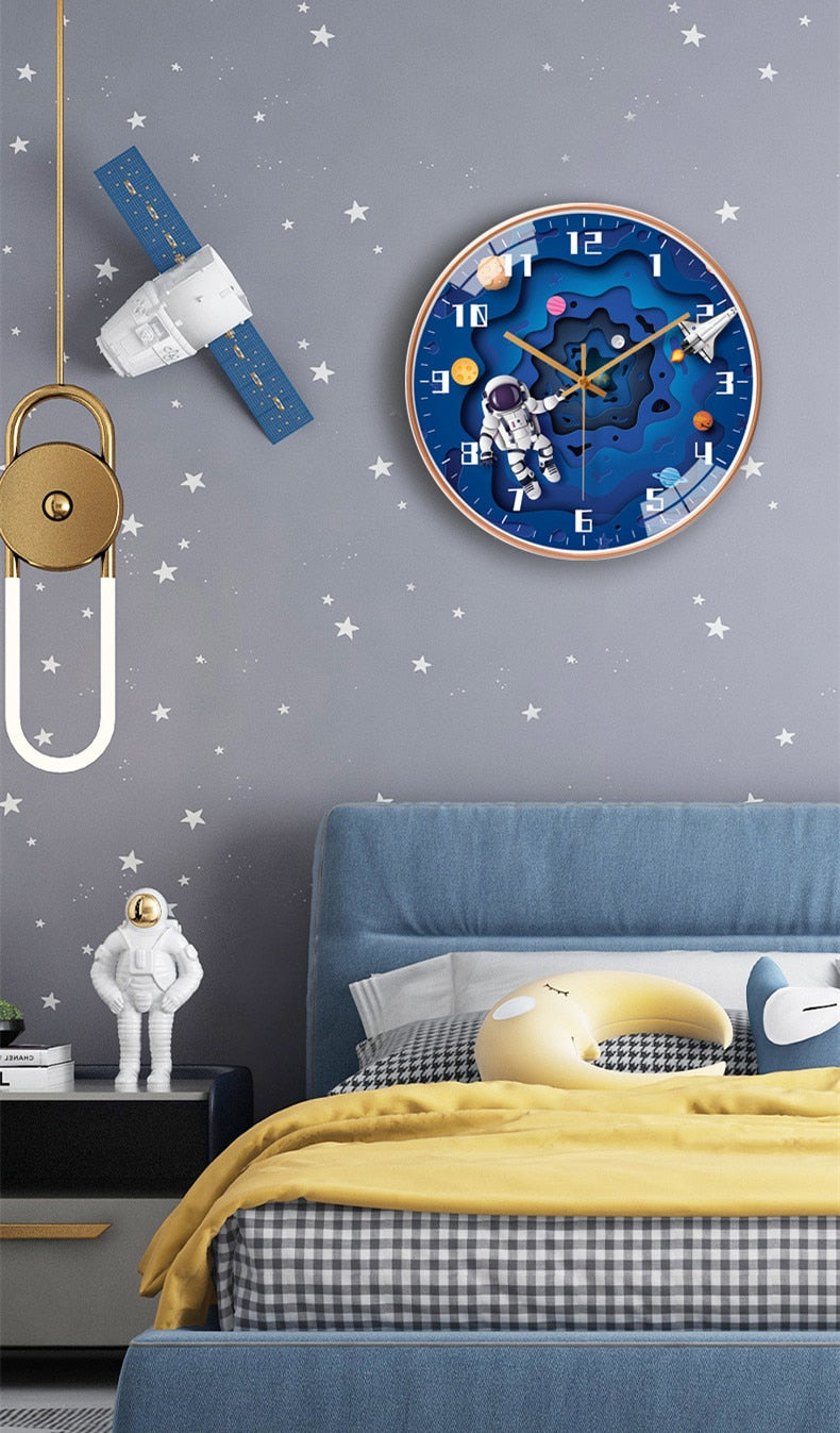 Suquila 8inch Astronaut Wall Clock™